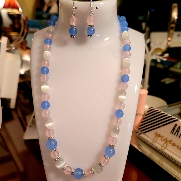 (NWT) 8mm Blue & Pink Jade Set - Picture 5 of 8